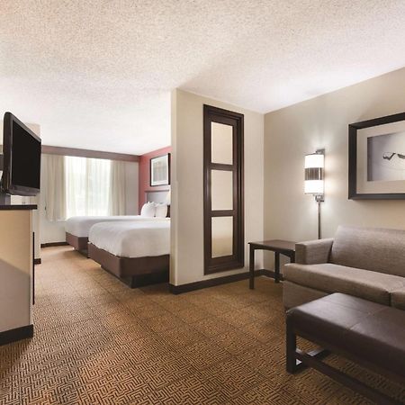 Hyatt Place College Station Exterior photo